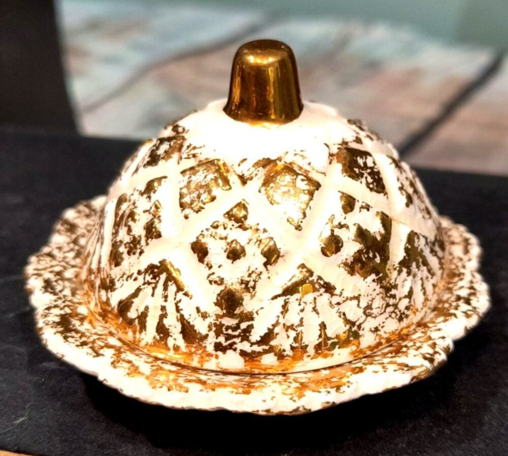 742. Mini Covered Butter Dish Cream and Gold